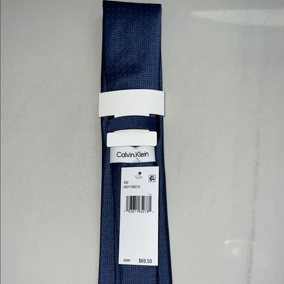NWT Calvin Klein Light Navy Blue Pattern Tie - Picture 4 of 5